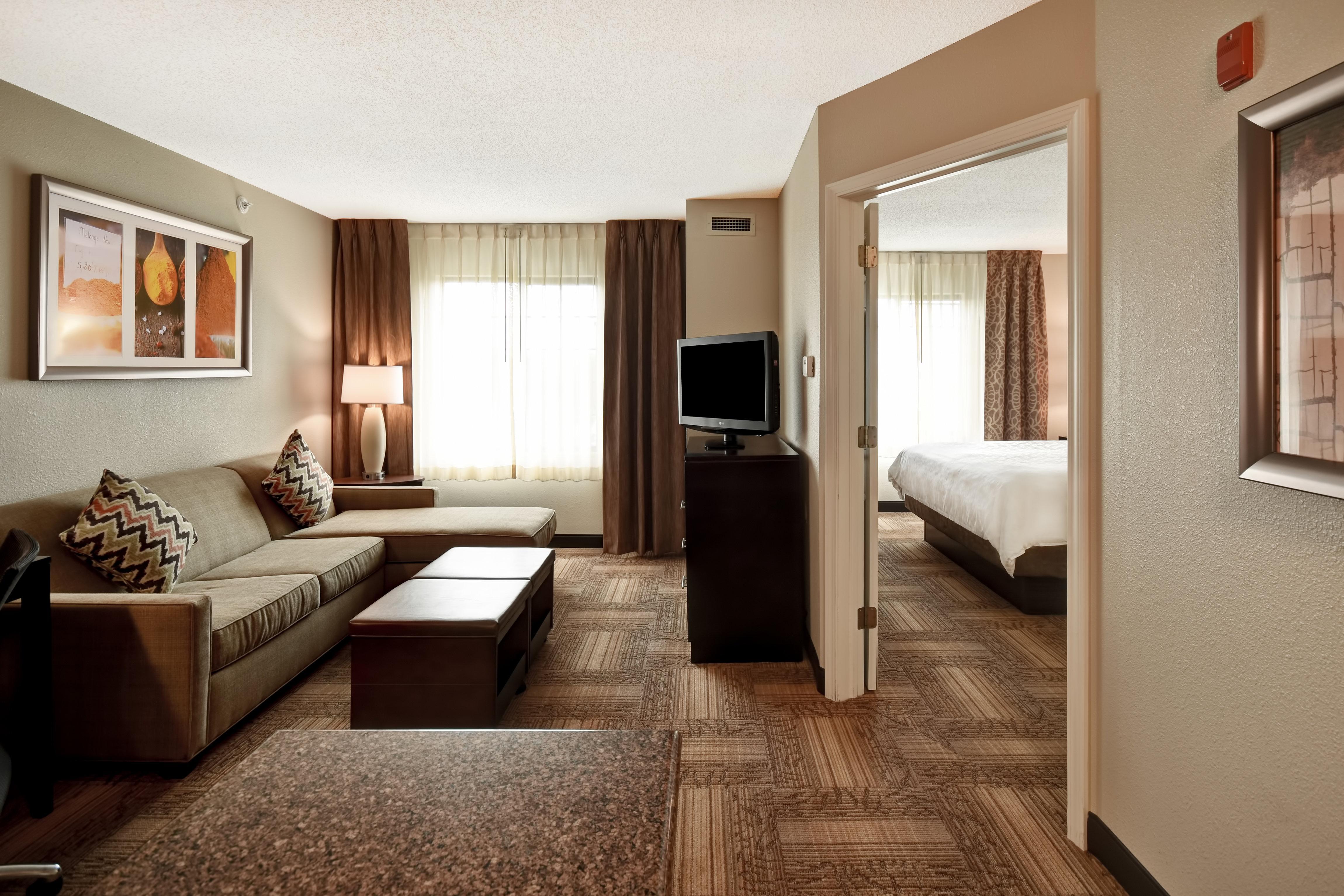 Staybridge Suites Grand Rapids-Kentwood By Ihg Каскейд Экстерьер фото