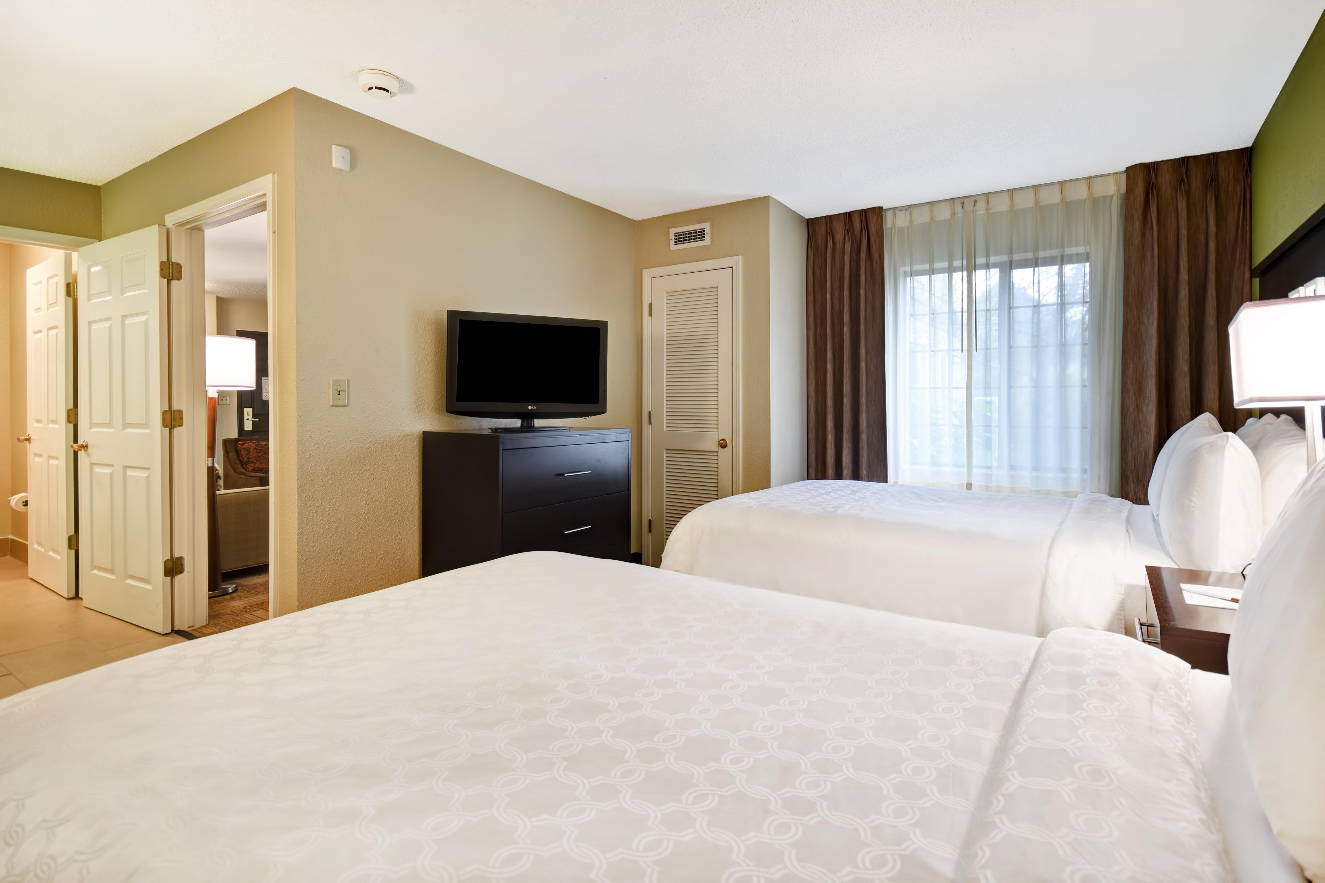 Staybridge Suites Grand Rapids-Kentwood By Ihg Каскейд Экстерьер фото