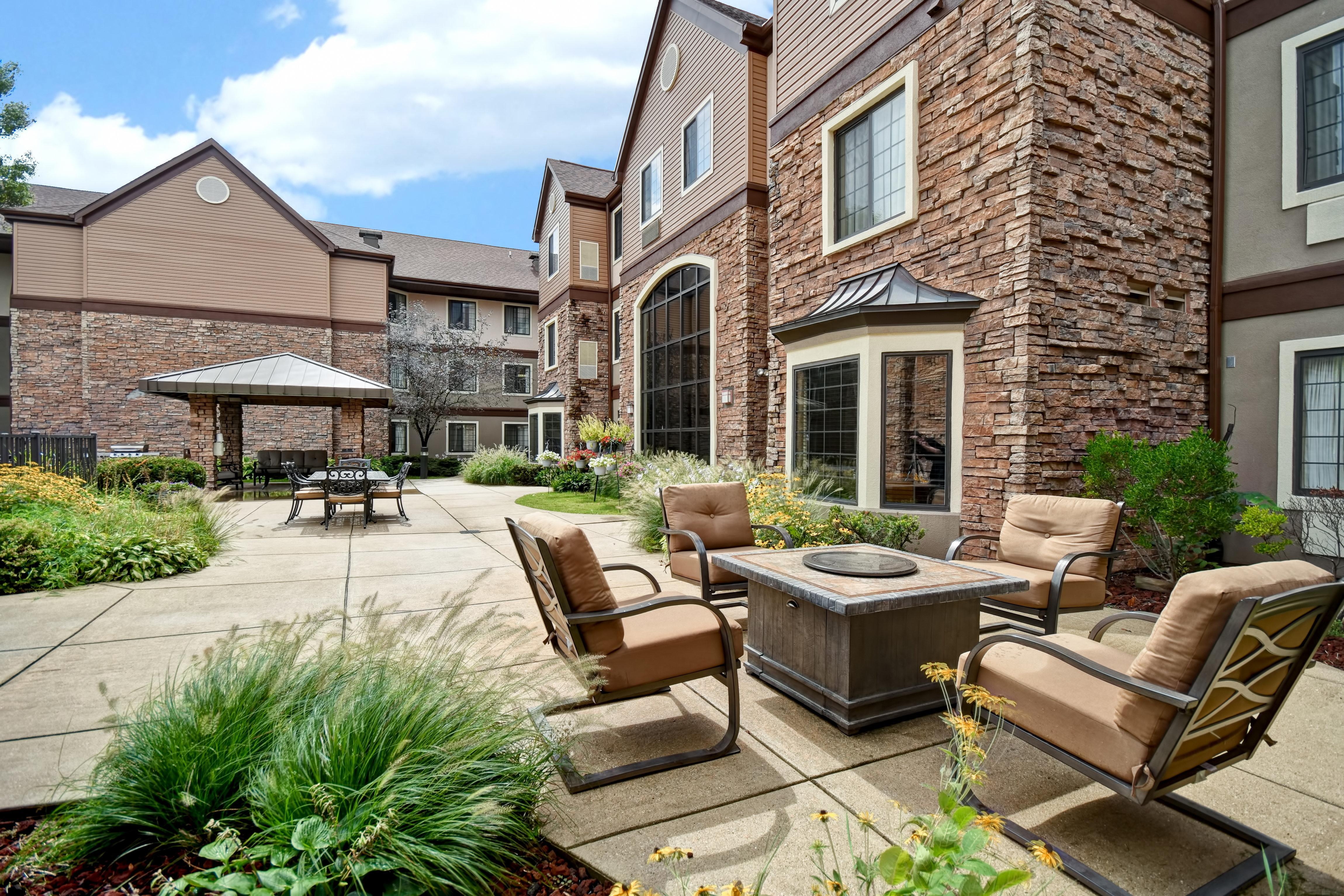 Staybridge Suites Grand Rapids-Kentwood By Ihg Каскейд Экстерьер фото