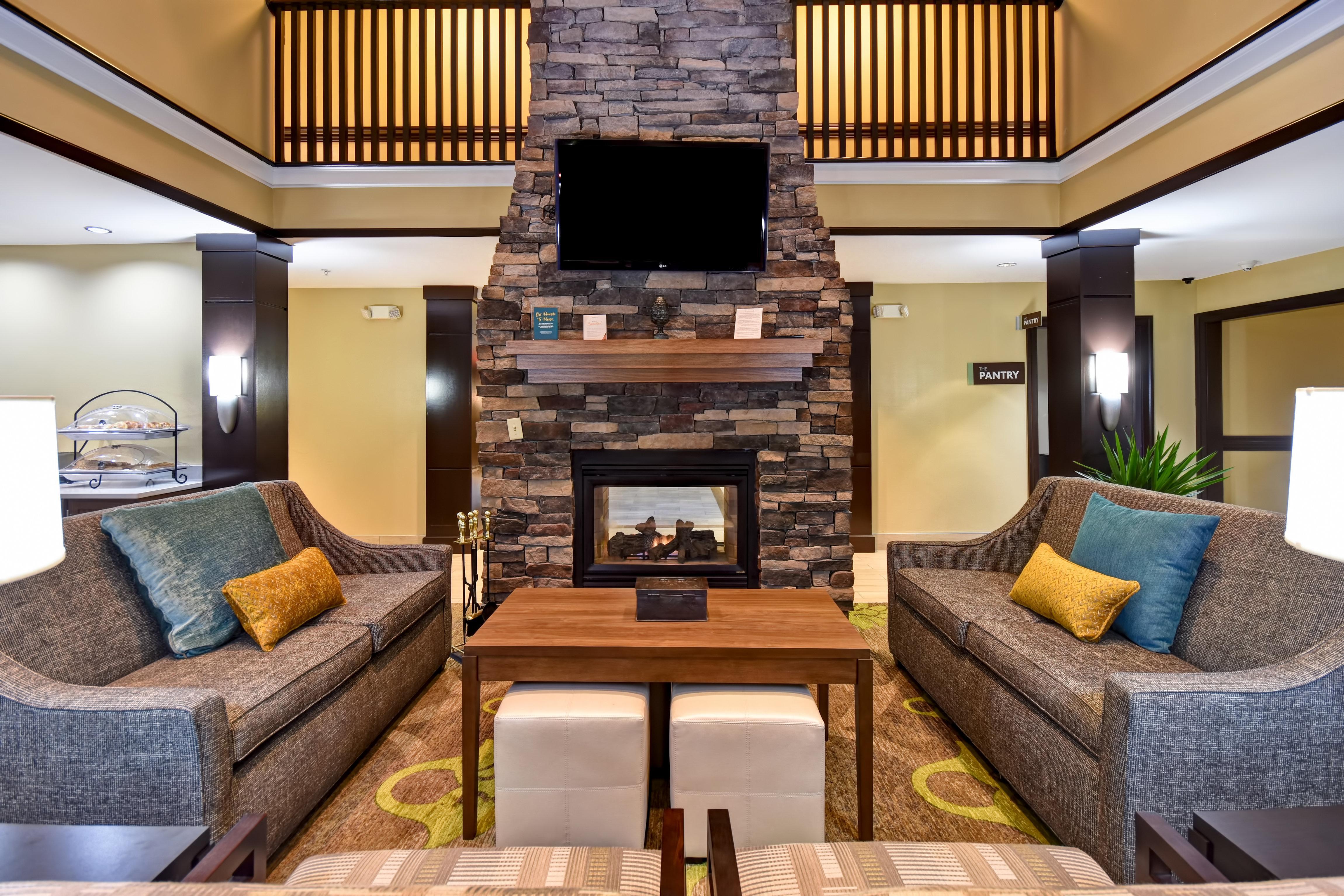 Staybridge Suites Grand Rapids-Kentwood By Ihg Каскейд Экстерьер фото