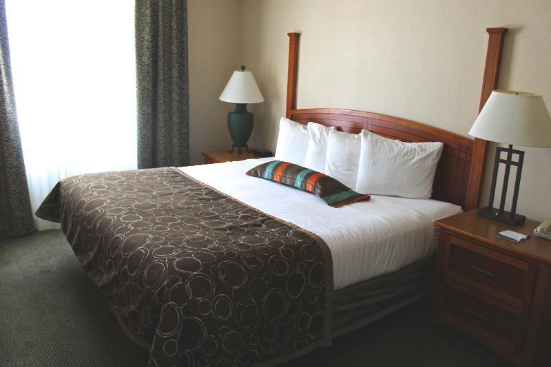 Staybridge Suites Grand Rapids-Kentwood By Ihg Каскейд Экстерьер фото
